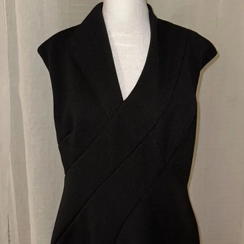 Ted Baker 14 (5) Black Geodese V Neck Front Slit Back Zip Sleeveless Shift Dress